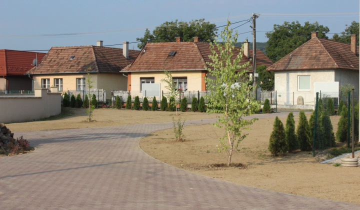 12. fotografia fotogalérie Úprava verejného priestranstva v obci Malá Domaša