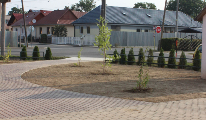 13. fotografia fotogalérie Úprava verejného priestranstva v obci Malá Domaša