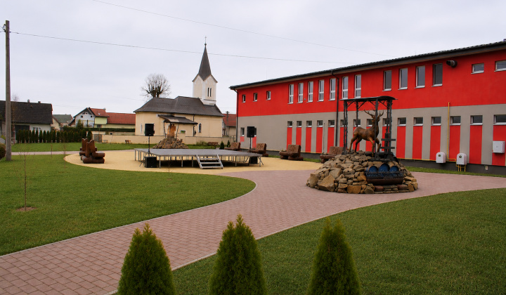 Fotka - Ozvučenie a pódium do obce Malá Domaša